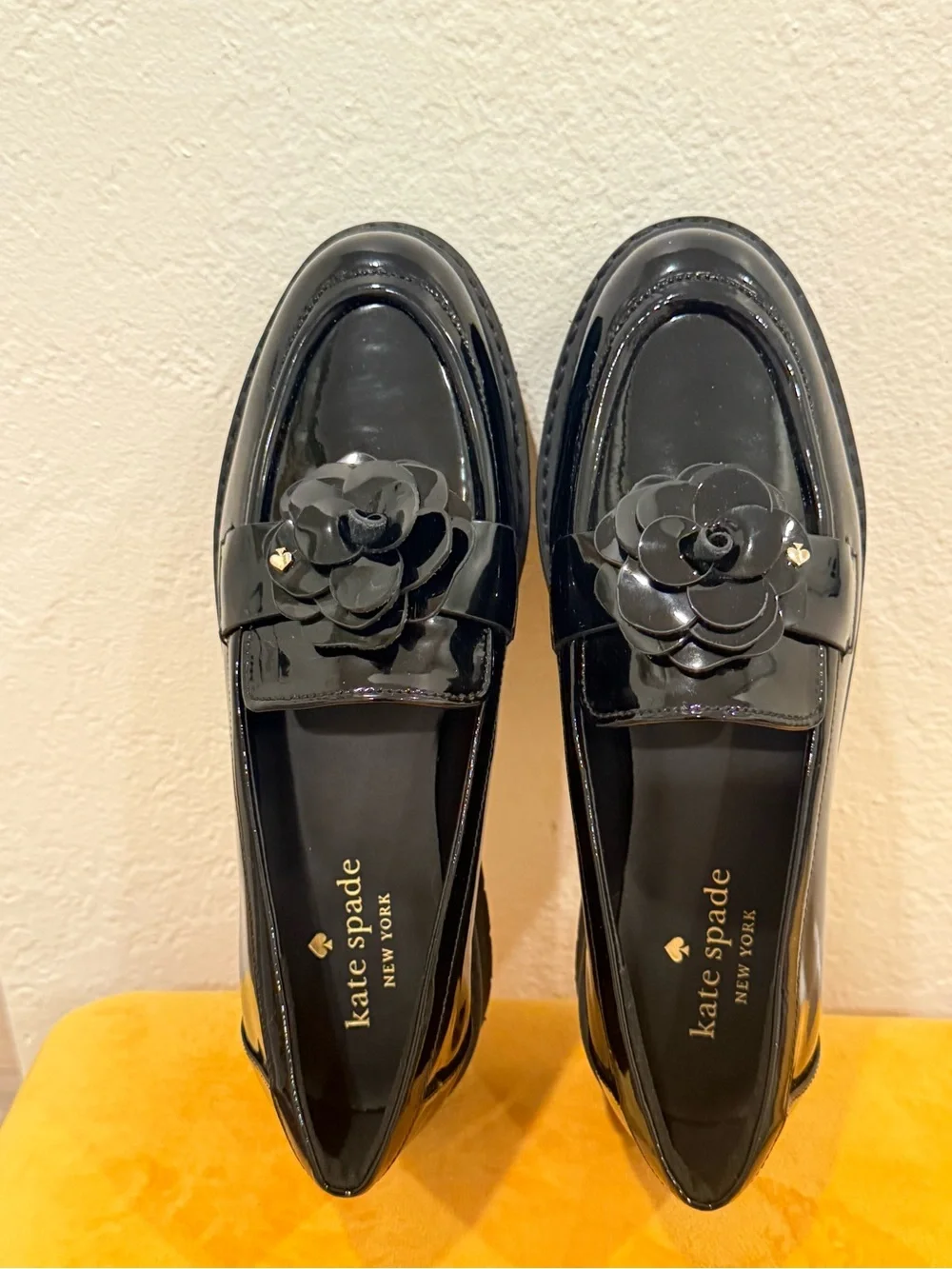 New kate spade Black Flora Lug Loafer